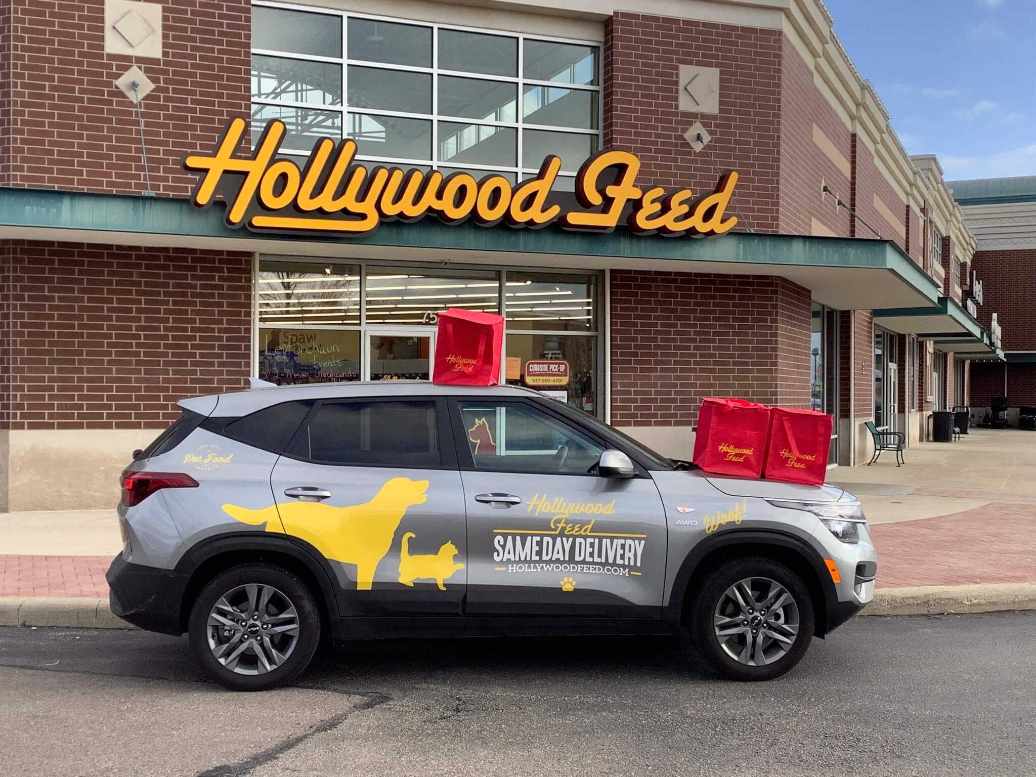 Hollywood Feed Same Day Delivery Car in the Hollywood Feed Store Front